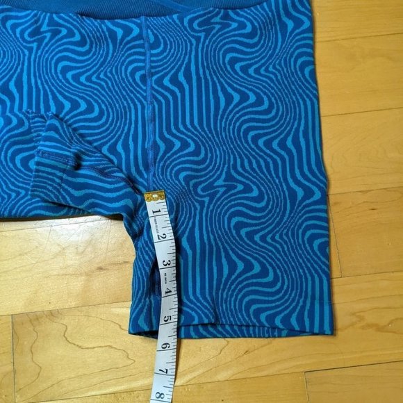 NEW FREE PEOPLE Throw Jacquard Biker Shorts Blue Medium II @V - Picture 9 of 11